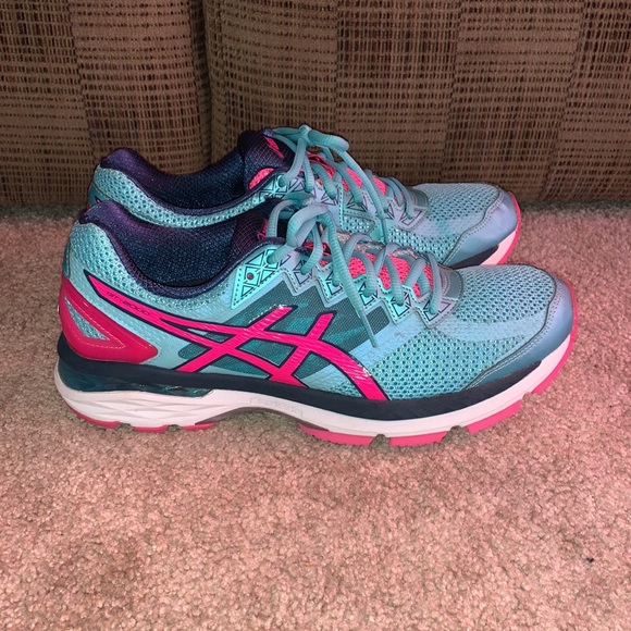 Asics running shoes - Picture 3 of 7